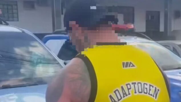 Personal trainer é preso suspeito de crime sexual após afastar biquíni de aluna durante avaliação física, em Caldas Novas