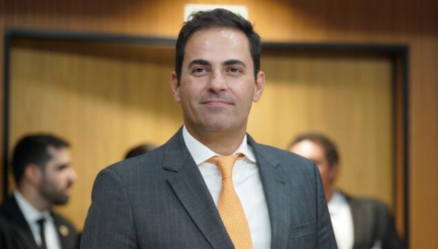 Jamil Calife solicita novas instalações elétricas das escolas estaduais de Catalão