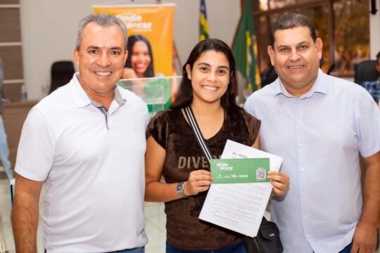 Mais de 100 famílias recebem benefício do Aluguel Social em Ouvidor