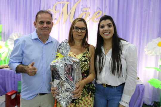 Prefeitura de Davinópolis celebra o amor materno com uma grandiosa festa para as mães