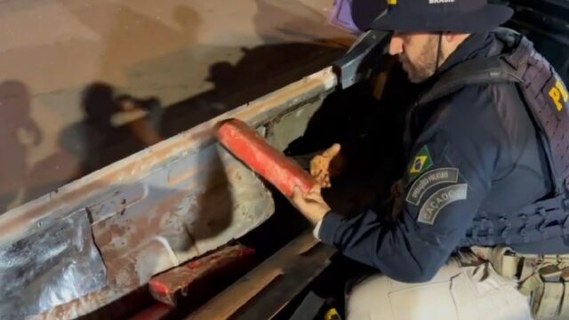 Paraguaio com veículo estragado chama o guincho e é preso com carregamento de maconha na BR-364