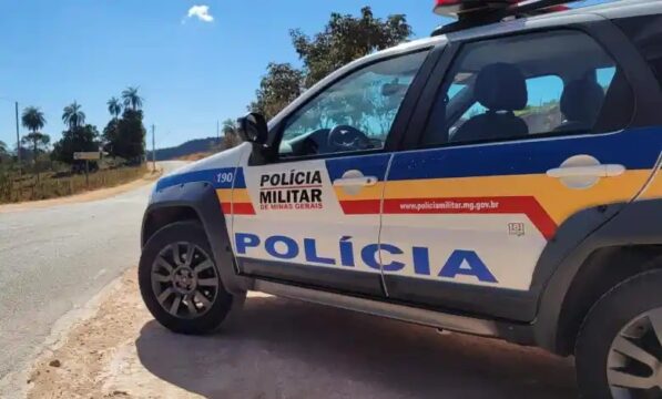 Polícia Militar Rodoviária de MG recupera carro, dinheiro e objetos furtados em Corumbaíba; duas mulheres são presas