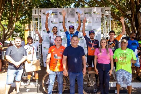 Desafio "XCM 2024" reuni centenas de ciclistas em diversas categorias em Ouvidor