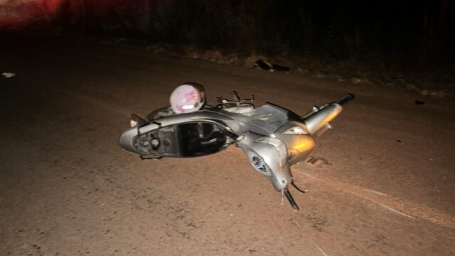 Motociclista fica ferida após queda na GO-210, próximo a cidade de Goiandira
