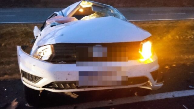 Motorista é preso por embriaguez após carro capotar na BR-050, em Catalão