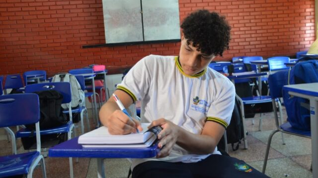 Estudantes da rede estadual de Educação têm maior média na Redação do Enem