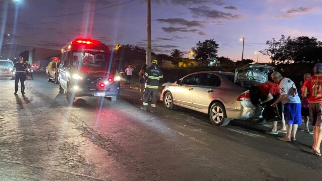 Motociclista fica ferido em colisão com carro em Caldas Novas