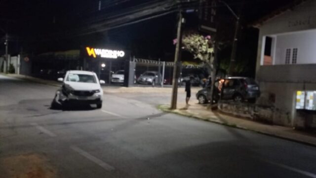 Acidente de trânsito deixa motoristas feridos em Catalão