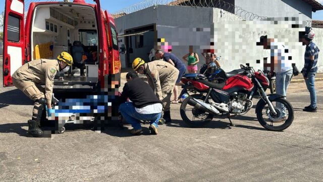 Colisão entre carro e moto deixa homem ferido no bairro Jardim Brasília em Catalão