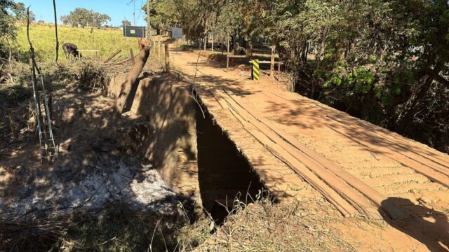Ponte Velha da região da Mumbuca que liga Catalão e Três Ranchos é interditada para construção de nova estrutura