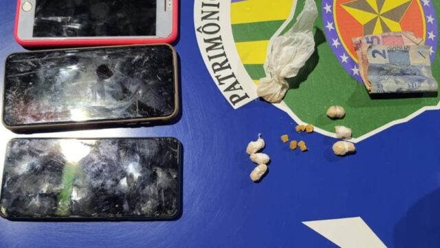 Mulher é presa em flagrante por tráfico de drogas em Goiandira
