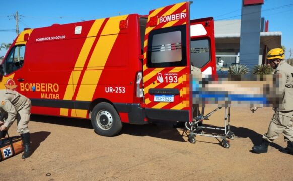 Catalão: Acidente de trânsito na rodovia GO-330, saída para Ouvidor, deixa motociclista ferida