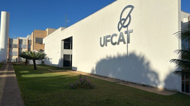 Apesar da vitória parcial, professores de universidades e instituições federais encerram greve