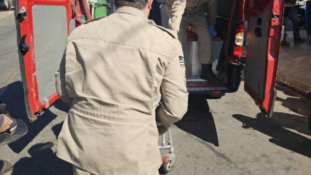 Colisão entre duas motos deixa dois feridos em Catalão