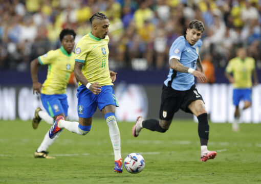 Brasil não sai do zero com o Uruguai, perde nos pênaltis e cai nas quartas de final