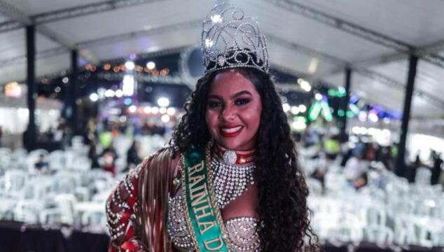 Rayssa Santos é eleita Rainha do Rodeio da Expo Catalão 2024; evento lota praça de alimentação com 3.500 pessoas
