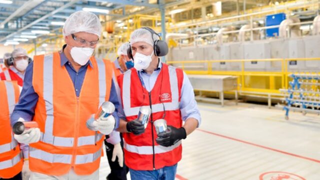 Setores da indústria e de serviços em Goiás apresentam crescimento no mês de abril