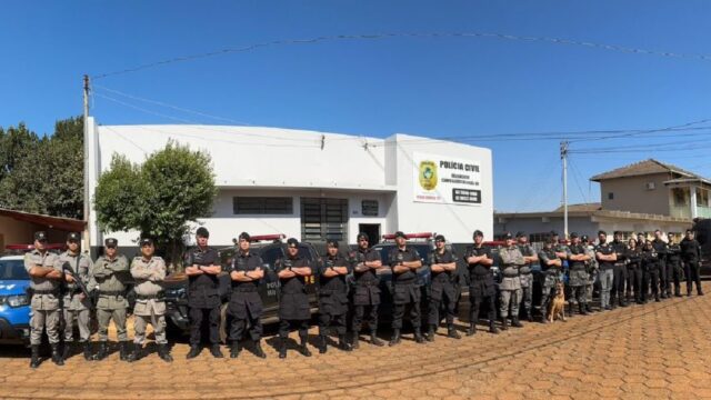 Forças de Segurança realizam 'Operação Integrada' em Campo Alegre de Goiás, apreendem drogas, balanças, celulares, arma de fogo, munições 9mm e cerca de R$5.000,00 em dinheiro