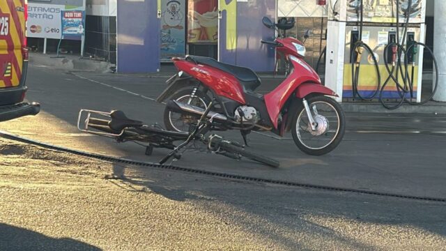 Corpo de Bombeiros registra acidente de trânsito entre bicicleta e moto, em Catalão
