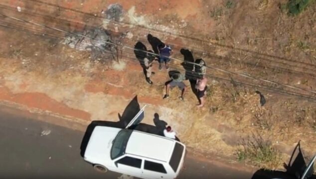 Homem tenta furtar carro de policial penal e é preso dentro do veículo em Uberlândia
