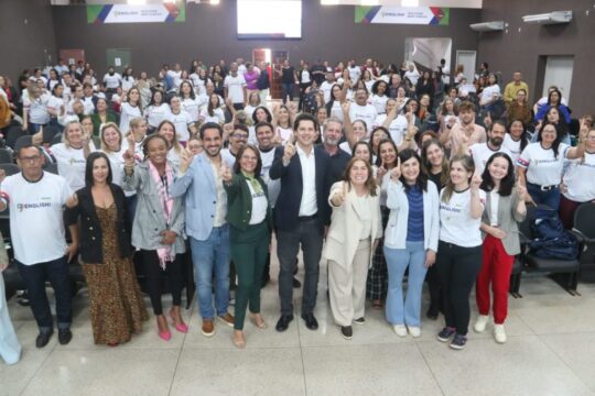 Governo de Goiás lança plataforma que incentiva aprendizado da língua inglesa