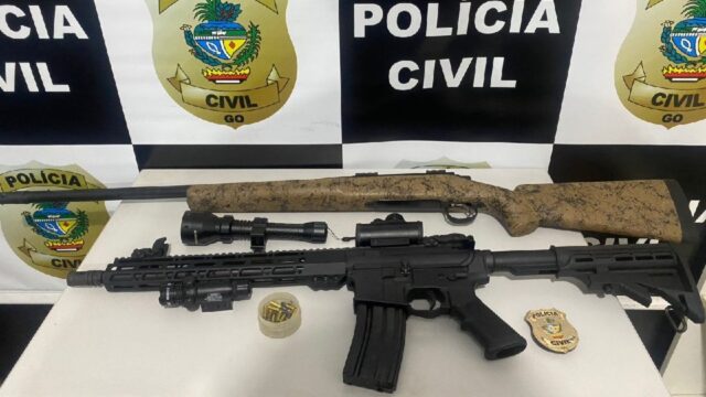 Polícia Civil de Ipameri cumpre mandado de busca e apreensão e apreende armas, com alto pode de fogo, irregulares