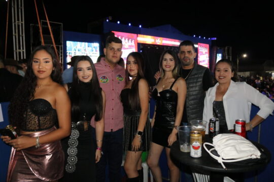 Confira as fotos exclusivas da coluna social do Zap Catalão no show do Fred & Fabrício no Ouvidor Rodeio Show 2024