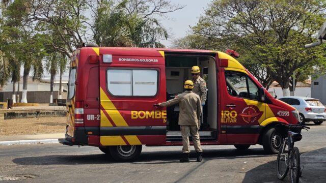 Ciclista de 47 anos fica ferido após colisão com carro em Catalão