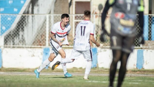 Anápolis se classifica para as semifinais da Série D após vencer Iguatu nos pênaltis e garante acesso à Série C