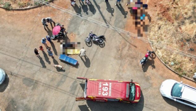 Mulher fica ferida após colisão entre duas motos em Ouvidor