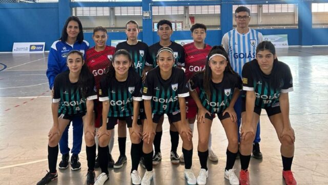Equipe de futsal feminino do Colégio João Netto de Campos goleia Piauí no Campeonato Brasileiro Escolar sub-17