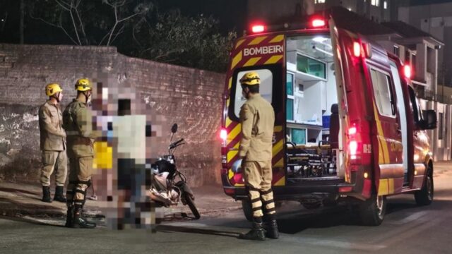 Homem fica ferido após colisão entre carro e moto em Catalão