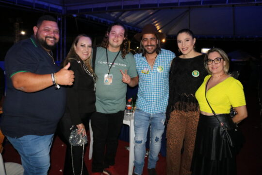 Confira as fotos exclusivas da coluna social do Zap Catalão no show da dupla Israel & Rodolffo no Ouvidor Rodeio Show 2024