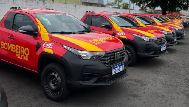 CBMGO é sede do lançamento da Operação Goiás Alerta e Solidário e recebe 32 novas viaturas