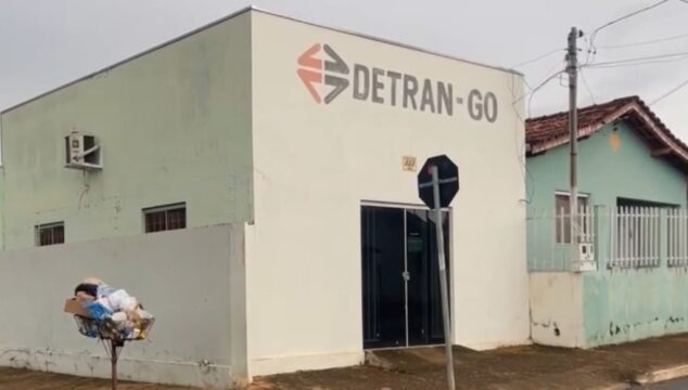 Servidor da Ciretran de Ouvidor é preso por falsidade ideológica após bater ponto para colega ausente, diz Detran-GO