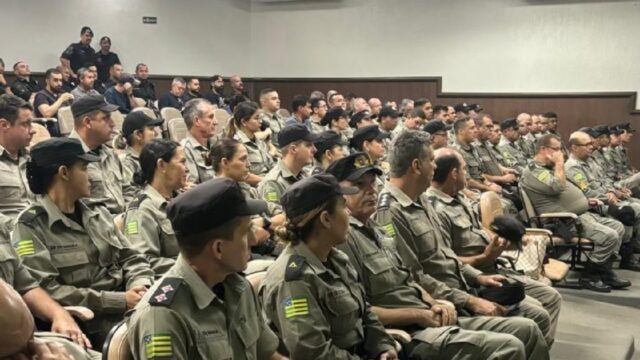 Palestra capacita policiais do 18º BPM para garantir segurança nas eleições em Catalão