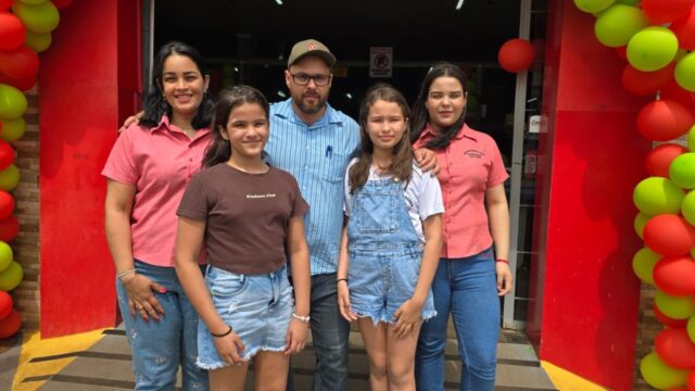 Supermercado Santhiago comemora 13 anos de sucesso em Catalão