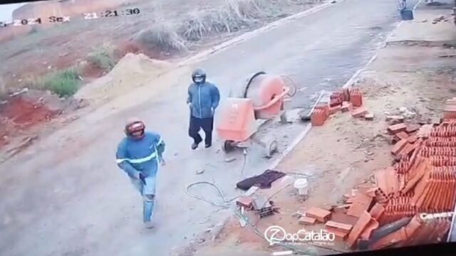 Câmera de segurança registra invasão de suspeitos antes de homicídio em Três Ranchos
