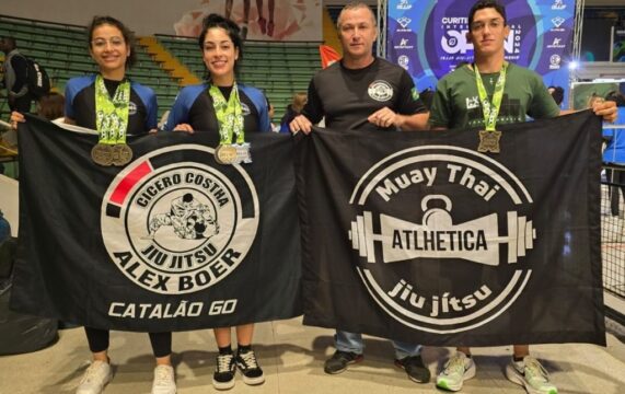 Atletas de Jiu-Jitsu de Catalão se destacam no Open Curitiba International