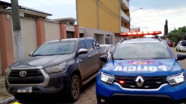 Polícia Militar intercepta Hilux furtada e prende suspeita em flagrante na GO-330 em Ipameri