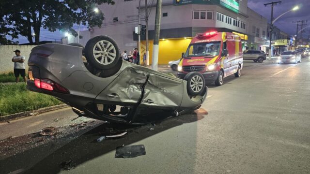 Adolescente fica ferido em capotamento após acidente em Catalão, Goiás