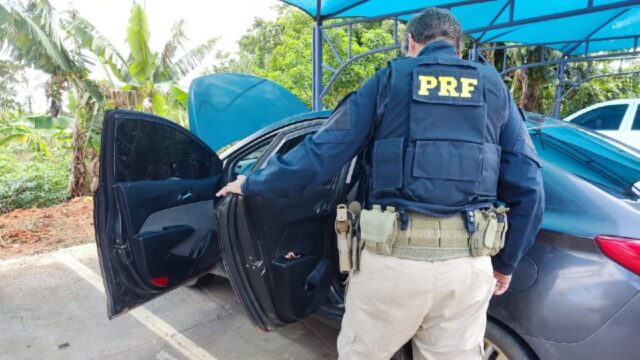 PRF prende motorista com veículo clonado na BR-050, em Catalão, Goiás