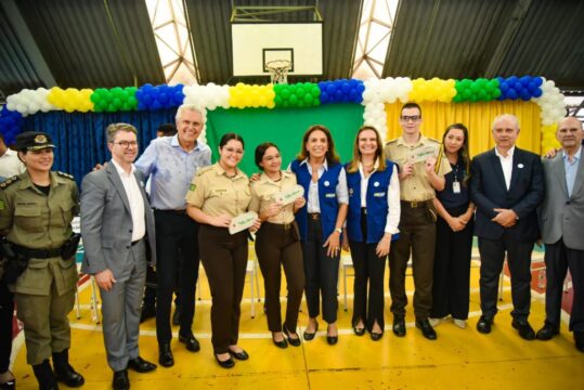 Com investimentos de R$ 36 milhões, Caiado e Gracinha lançam programa de saúde ocular para estudantes
