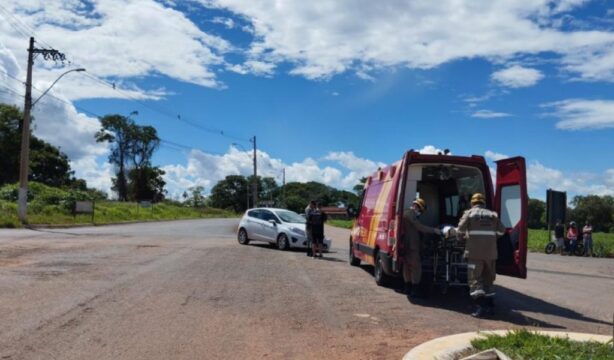 Acidente em Pires do Rio deixa motociclista ferido com fratura de fêmur