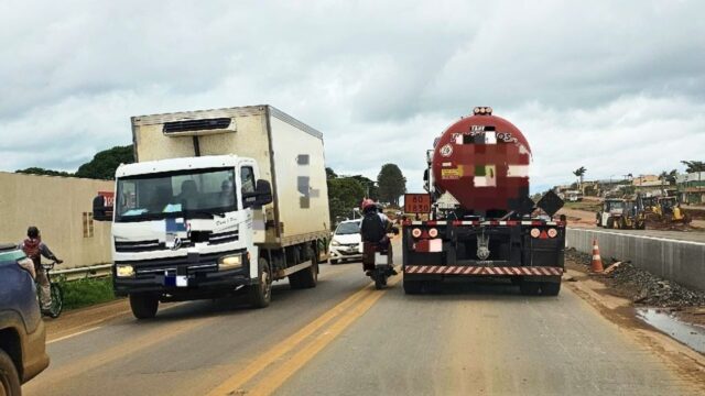 Motociclista é flagrado fazendo ultrapassagem proibida na BR-050 em Catalão