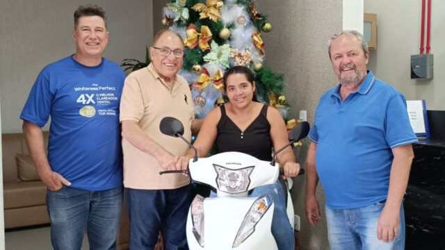 Ana Paula Pereira é a quinta ganhadora do “Natal Premiado” da ACIC/CDL em Catalão
