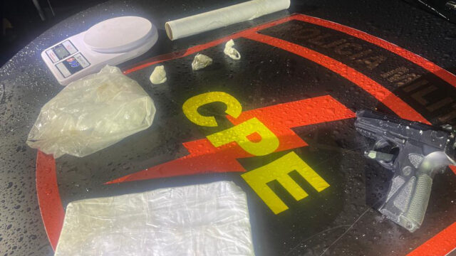 Homem é preso em Pires do Rio suspeito de tráfico de drogas; CPE apreende cocaína avaliada em R$ 70 mil