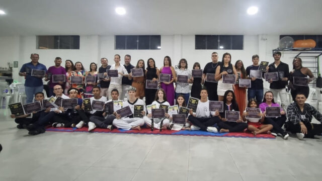 Equipe EFAM de Catalão é premiada como melhor do estado de Goiás em 2024 e celebra conquistas em evento que também premiou os melhores alunos do ano