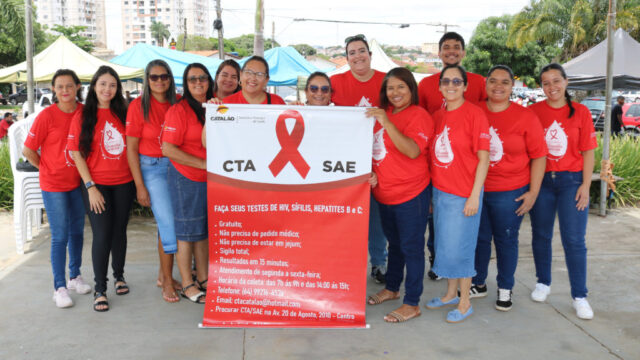 Dia Mundial de Combate à AIDS tem ações de conscientização e testagem na Praça Duque de Caxias, em Catalão