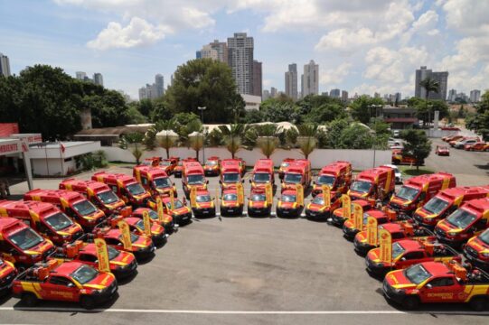 Corpo de Bombeiros Militar de Goiás recebe novas viaturas em solenidade comemorativa